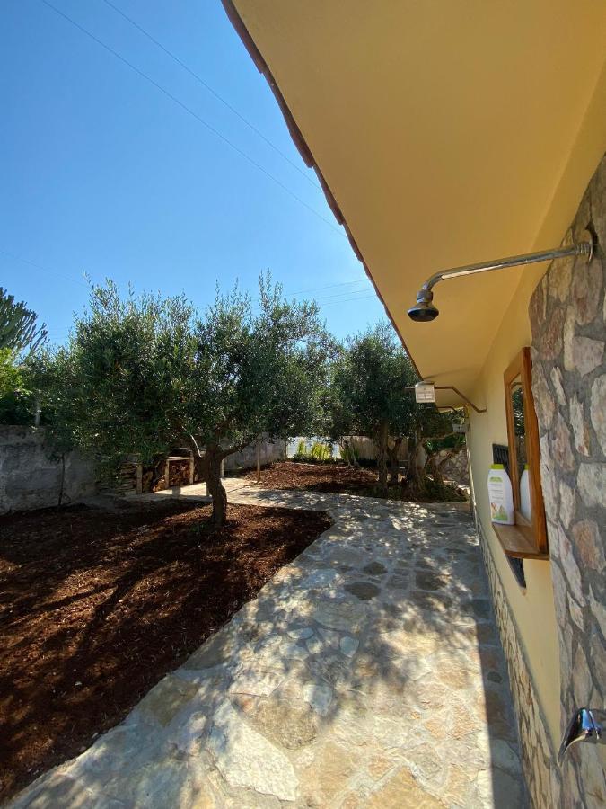 Villa L'Orizzonte Di Calabianca كاستيلاّماري ديل غو المظهر الخارجي الصورة