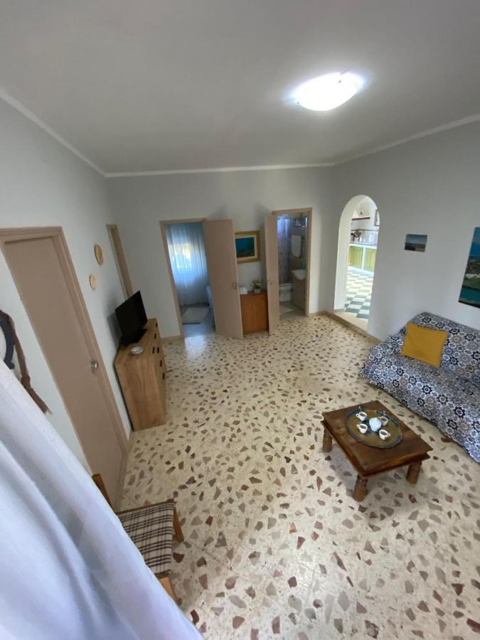 Villa L'Orizzonte Di Calabianca كاستيلاّماري ديل غو المظهر الخارجي الصورة