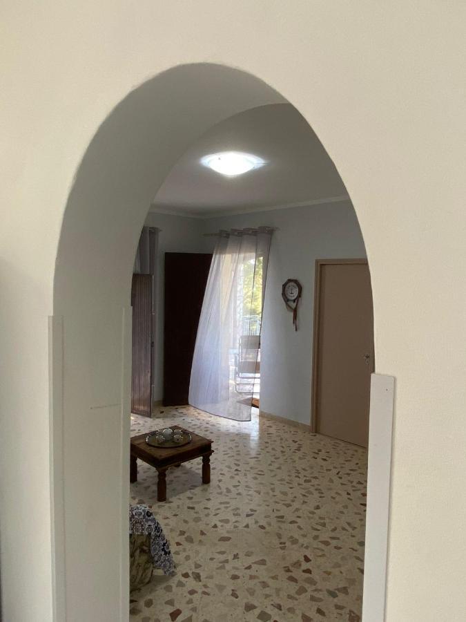 Villa L'Orizzonte Di Calabianca كاستيلاّماري ديل غو المظهر الخارجي الصورة